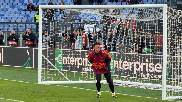 Svilar, la Roma rifiuta 50 milioni: il portiere giallorosso è incedibile